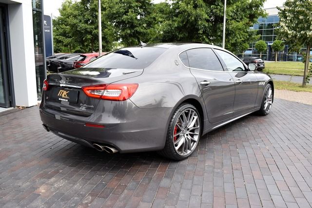 Fahrzeugabbildung Maserati Quattroporte GranLusso SQ4*EGSD*CARPLAY*NAV*BI-X