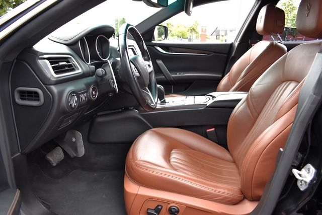 Fahrzeugabbildung Maserati Ghibli S Q4*SPORT*20 ZOLL*LEDER*XENON*SHZ*NAVI*