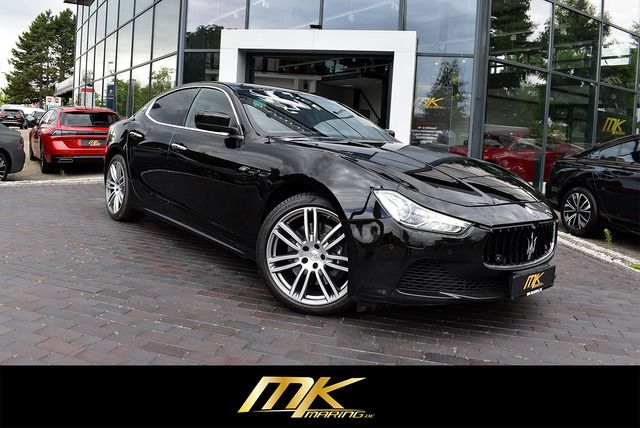 Fahrzeugabbildung Maserati Ghibli S Q4*SPORT*20 ZOLL*LEDER*XENON*SHZ*NAVI*