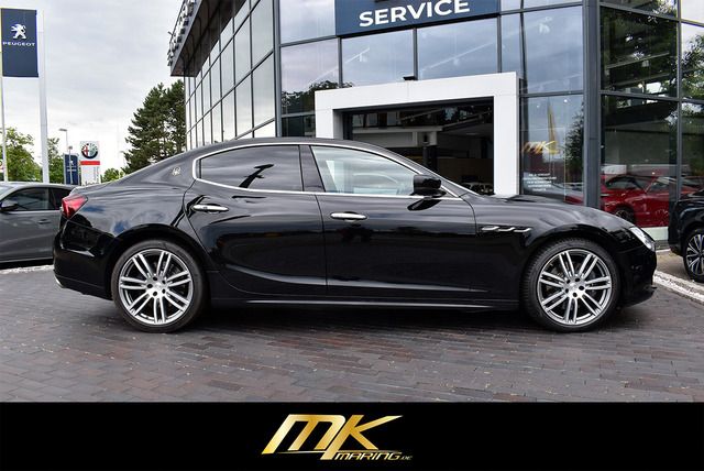 Fahrzeugabbildung Maserati Ghibli S Q4*SPORT*20 ZOLL*LEDER*XENON*SHZ*NAVI*