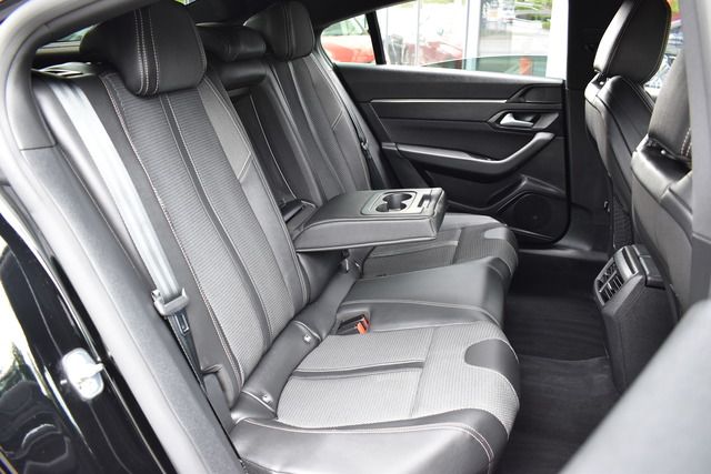 Fahrzeugabbildung Peugeot 508 PT 130 EAT8 ALLURE*MATRIX*FACELIFT*CARPLAY*