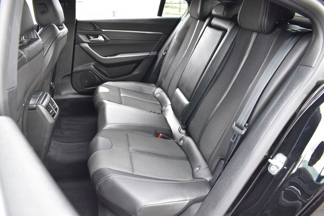 Fahrzeugabbildung Peugeot 508 PT 130 EAT8 ALLURE*MATRIX*FACELIFT*CARPLAY*