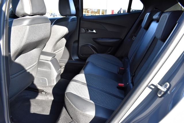 Fahrzeugabbildung Peugeot 2008 ALLURE PT 130 EAT8*FACELIFT*CARPLAY*NAVI*