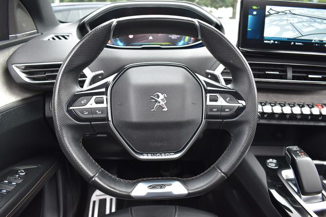 Fahrzeugabbildung Peugeot 3008 Hybrid4 300 GT e-EAT8 NAV*KLIMA*LED*TOP
