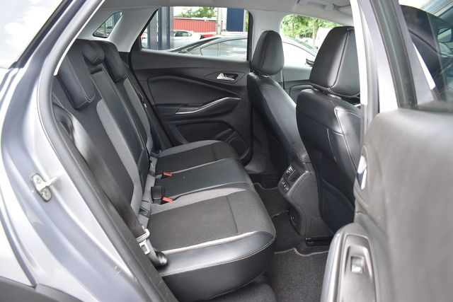 Fahrzeugabbildung Opel Grandland X 1.2 Turbo Innovation*ATM*CARPLAY*LED