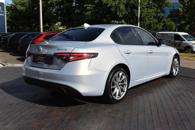 Fahrzeugabbildung Alfa Romeo Giulia TI TURBO Q4*MATRIX*ACC*AT8*MY23*CARPLAY**