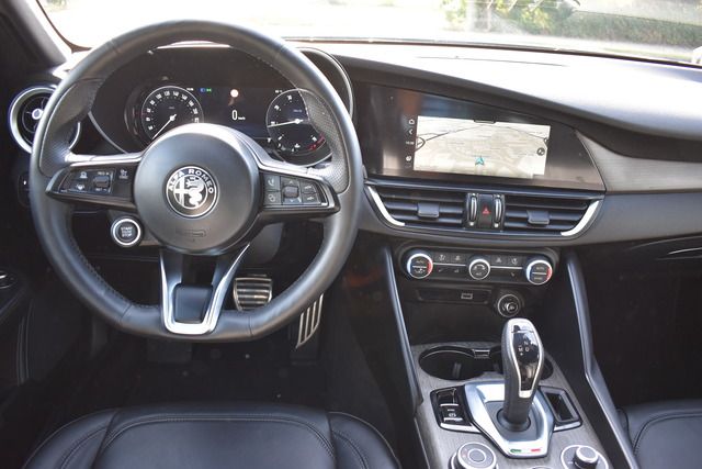 Fahrzeugabbildung Alfa Romeo Giulia TI TURBO Q4*MATRIX*ACC*AT8*MY23*CARPLAY**