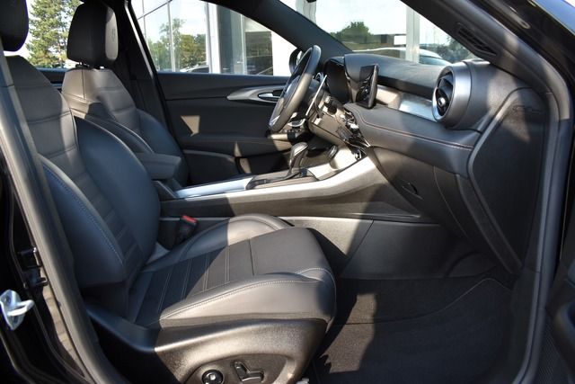 Fahrzeugabbildung Alfa Romeo Tonale 1.5 VGT VELOCE 48V-Hybrid*MY24*LED*CARPL