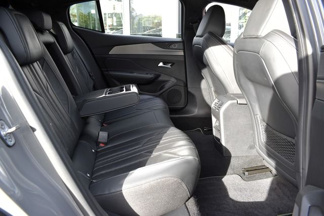 Fahrzeugabbildung Peugeot 408 GT PT 130 EAT8*MATRIX*FOCAL*CARPLAY*TRAUM*