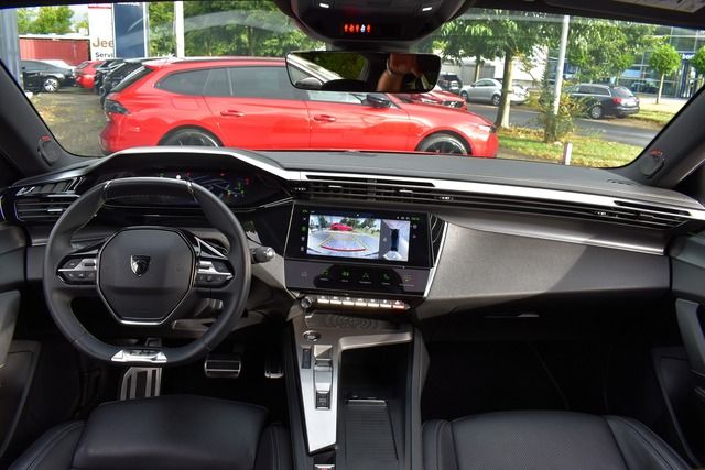 Fahrzeugabbildung Peugeot 408 GT PT 130 EAT8*MATRIX*FOCAL*CARPLAY*TRAUM*