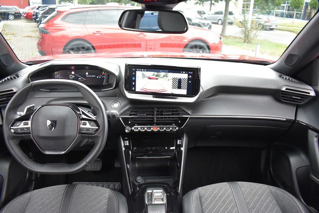 Fahrzeugabbildung Peugeot 2008 ALLURE PT 130 EAT8*FACELIFT*MATRIX*KEYLESS*
