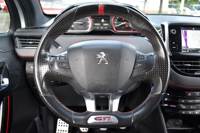 Fahrzeugabbildung Peugeot 208 GTi 1.6 THP 153 kW*KLIMA*NAVI*8FACH*REAR CAM