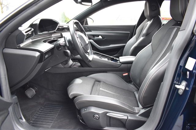 Fahrzeugabbildung Peugeot 508 SW Allure BlueHDi 130 EAT8*MATRIX*NAV*SHZ*