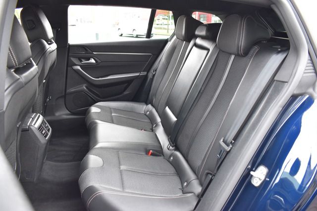 Fahrzeugabbildung Peugeot 508 SW Allure BlueHDi 130 EAT8*MATRIX*NAV*SHZ*