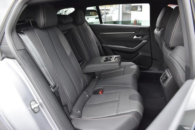 Fahrzeugabbildung Peugeot 508 SW Allure BlueHDi 130 EAT8*MATRIX*NAV*SHZ*
