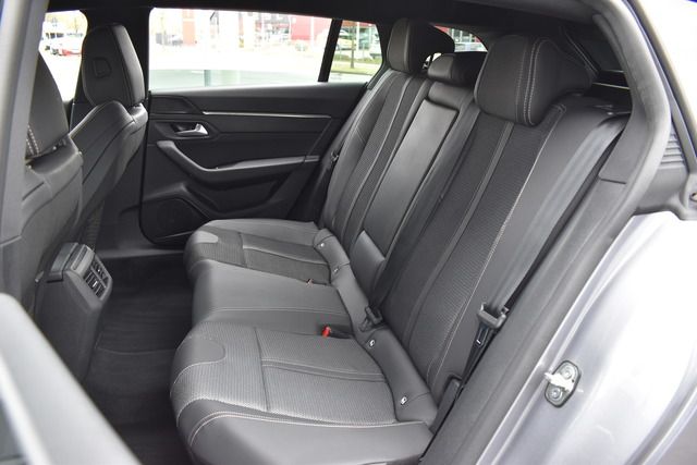 Fahrzeugabbildung Peugeot 508 SW Allure BlueHDi 130 EAT8*MATRIX*NAV*SHZ*