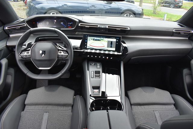 Fahrzeugabbildung Peugeot 508 SW Allure BlueHDi 130 EAT8*MATRIX*NAV*SHZ*