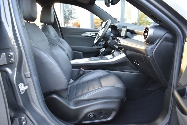 Fahrzeugabbildung Alfa Romeo Tonale 1.6 VGT-D TI 96 kW*FULL-LED*CARPLAY*H&K*