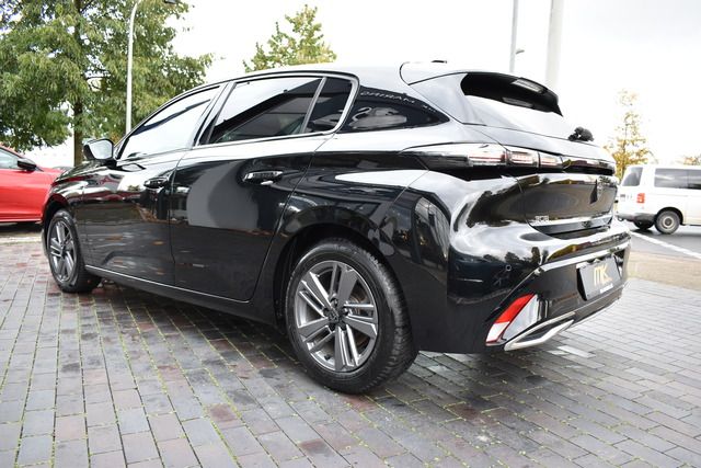 Fahrzeugabbildung Peugeot 308 ALLURE PT 130*LED*SHZ*CARPLAY*KEYLESS*NAV*AL