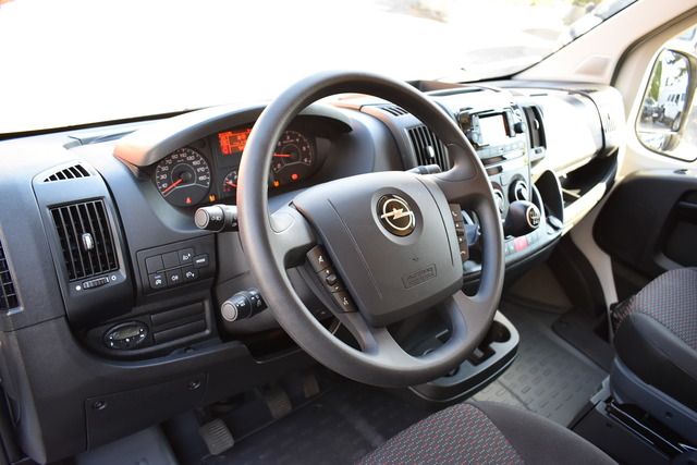 Fahrzeugabbildung Opel Movano Cargo L4H2 35 verstärkt *HOLZ-VERKLEIDUNG