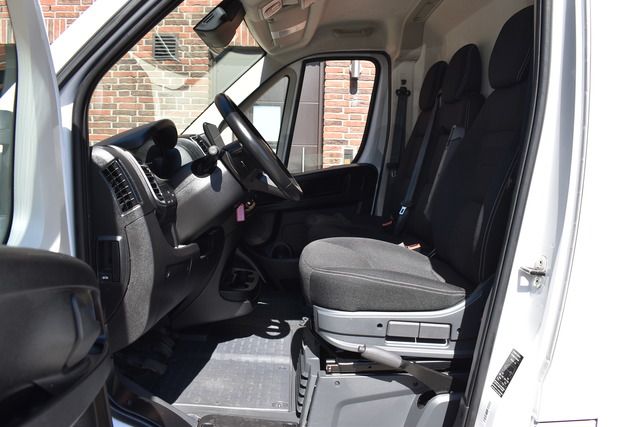 Fahrzeugabbildung Opel Movano Cargo L4H2 KLIMAAUTO*CARPLAY*REAR-CAM*TOP