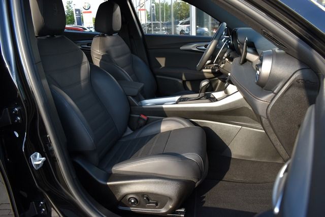 Fahrzeugabbildung Alfa Romeo Tonale 1.5 VGT VELOCE 118 KW*H&K*FULL-LED*CARPLA