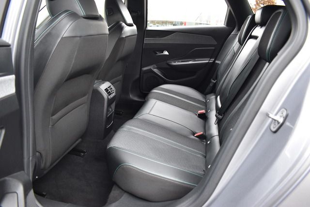 Fahrzeugabbildung Peugeot 308 SW ALLURE PT 130 EAT8*CARPLAY*MATRIX*FACELIF