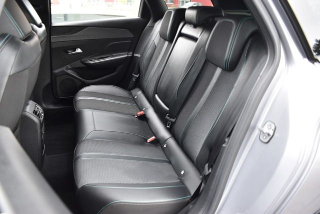 Fahrzeugabbildung Peugeot 308 SW ALLURE PT 130 EAT8*CARPLAY*MATRIX*FACELIF