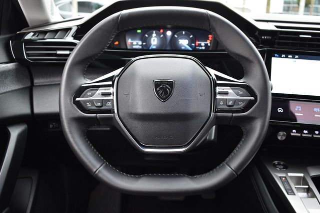 Fahrzeugabbildung Peugeot 308 SW ALLURE PT 130 EAT8*CARPLAY*MATRIX*FACELIF