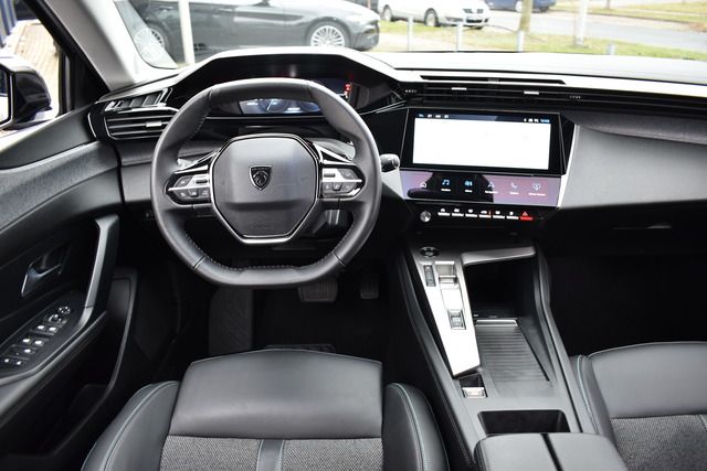 Fahrzeugabbildung Peugeot 308 SW ALLURE PT 130 EAT8*CARPLAY*MATRIX*FACELIF