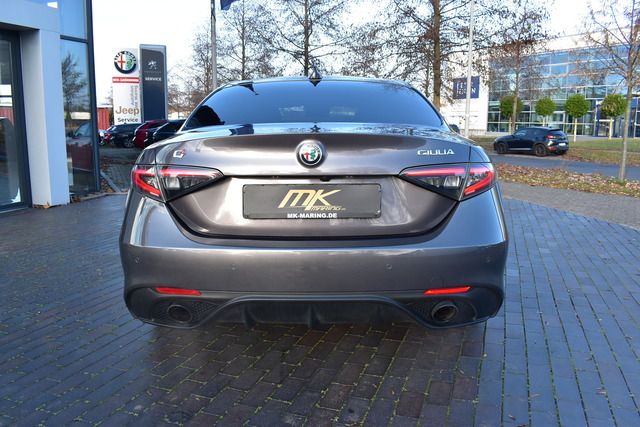 Fahrzeugabbildung Alfa Romeo Giulia VELOCE Q4*MATRIX*ACC*CARPLAY*F1*H&K SOUND