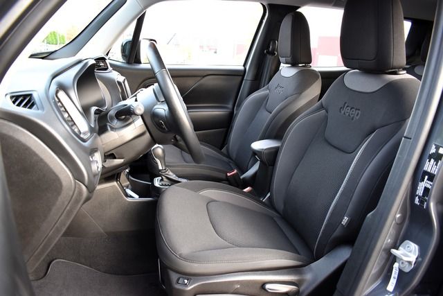 Fahrzeugabbildung Jeep Renegade LIMITED 1.5 MHEV 96 kW*FULL LED*CARPLAY