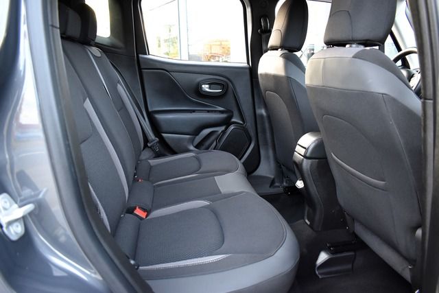 Fahrzeugabbildung Jeep Renegade LIMITED 1.5 MHEV 96 kW*FULL LED*CARPLAY