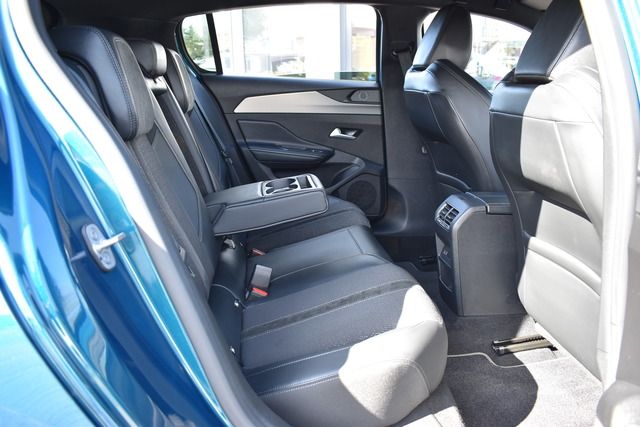 Fahrzeugabbildung Peugeot 308 GT BlueHDi 130 EAT8*FOCAL*MATRIX*CARPLAY*