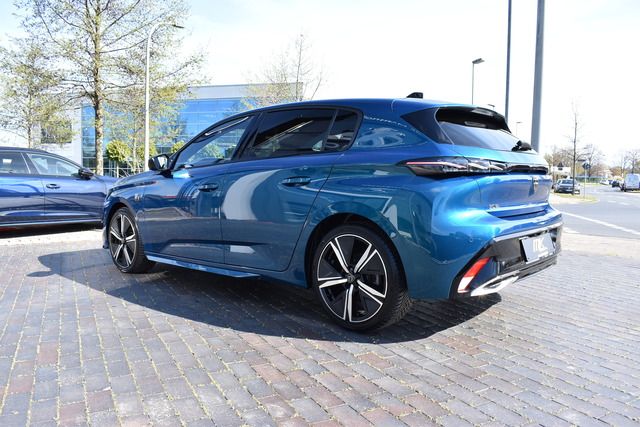 Fahrzeugabbildung Peugeot 308 GT BlueHDi 130 EAT8*FOCAL*MATRIX*CARPLAY*