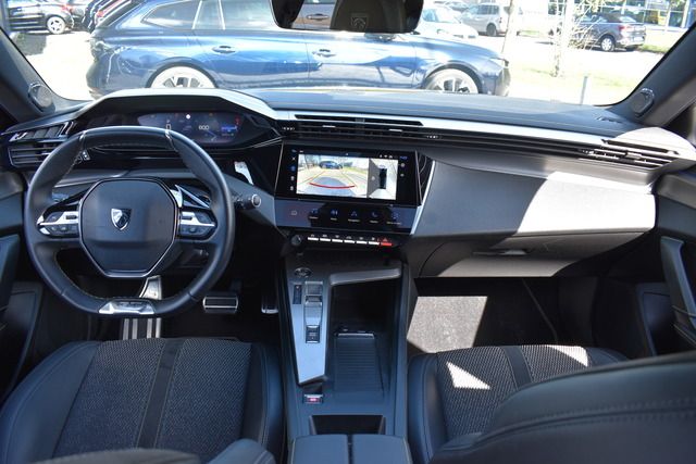 Fahrzeugabbildung Peugeot 308 GT BlueHDi 130 EAT8*FOCAL*MATRIX*CARPLAY*