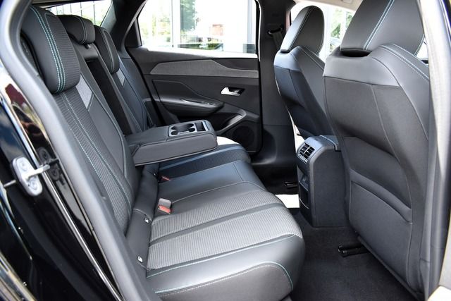 Fahrzeugabbildung Peugeot 308 SW ALLURE PT 130 EAT8*CARPLAY*MATRIX*FACELIF