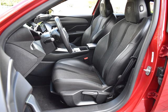 Fahrzeugabbildung Peugeot 308 SW GT BlueHDi 130 EAT8*FOCAL*MATRIX*CARPLAY*