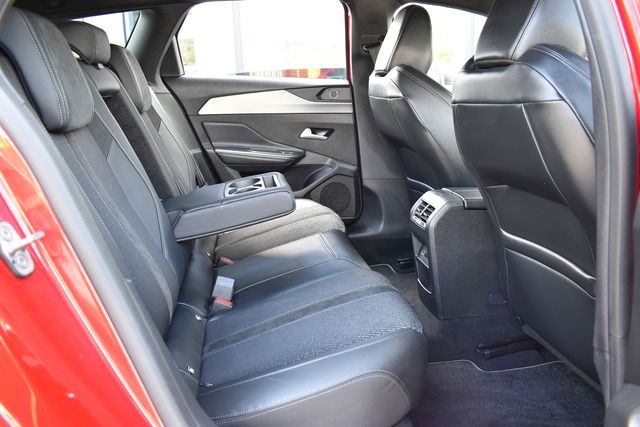 Fahrzeugabbildung Peugeot 308 SW GT BlueHDi 130 EAT8*FOCAL*MATRIX*CARPLAY*