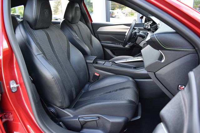 Fahrzeugabbildung Peugeot 308 SW GT BlueHDi 130 EAT8*FOCAL*MATRIX*CARPLAY*