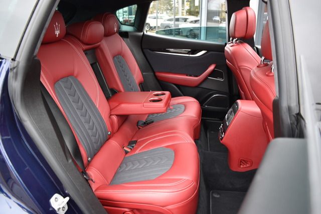 Fahrzeugabbildung Maserati Levante Gran Lusso*PANO*LUFT*H&K-SOUND*AHK*TRAUM