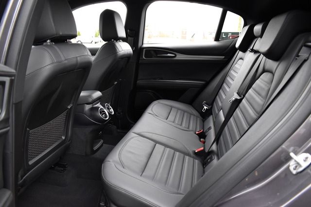 Fahrzeugabbildung Alfa Romeo Stelvio 2.0 TURBO*VELOCE*H&K SOUND*MATRIX*FACELI