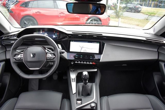 Fahrzeugabbildung Peugeot 308 SW ALLURE PT 130 FACELIFT*CARPLAY*MATRIX*TOP