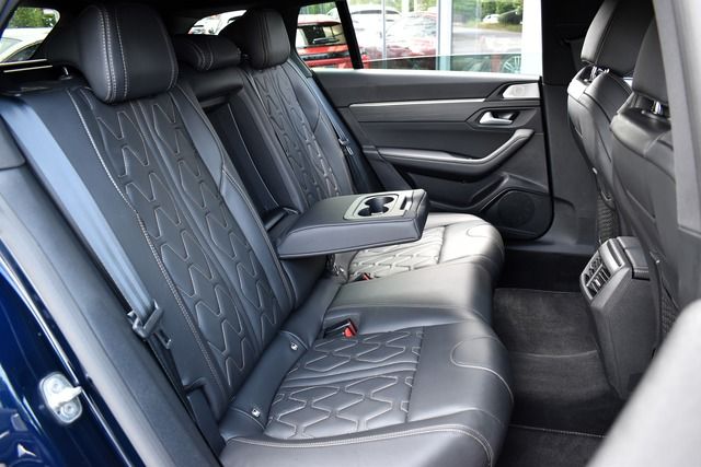 Fahrzeugabbildung Peugeot 508 SW GT PT 130 EAT8*MATRIX*FOCAL*CARPLAY*MY24*