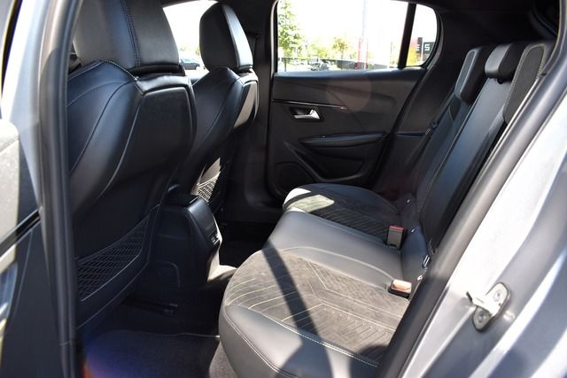 Fahrzeugabbildung Peugeot 208 GT HYBRID 145 E-DSC6*FULL-LED*CARPLAY*SHZ* G