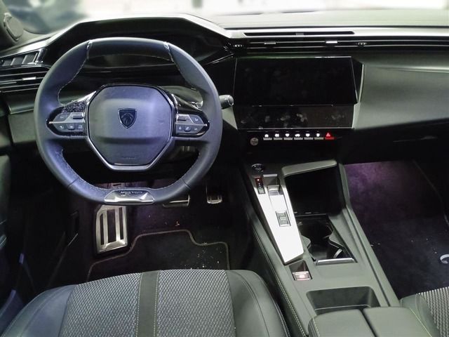 Fahrzeugabbildung Peugeot 308 SW GT PT 130 EAT8*MATRIX*CARPLAY*TRAUM*NAV*A