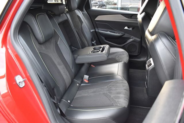 Fahrzeugabbildung Peugeot 308 SW GT PT 130 EAT8*MATRIX*CARPLAY*TRAUM*NAV*A