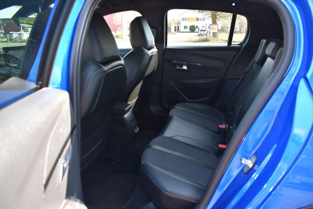 Fahrzeugabbildung Peugeot 208 GT HYBRID 145 E-DSC6*FULL-LED*CARPLAY*SHZ* G