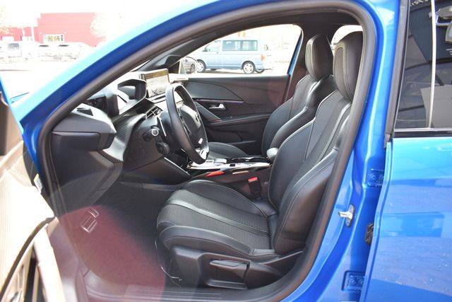 Fahrzeugabbildung Peugeot 208 GT HYBRID 145 E-DSC6*FULL-LED*CARPLAY*SHZ* G