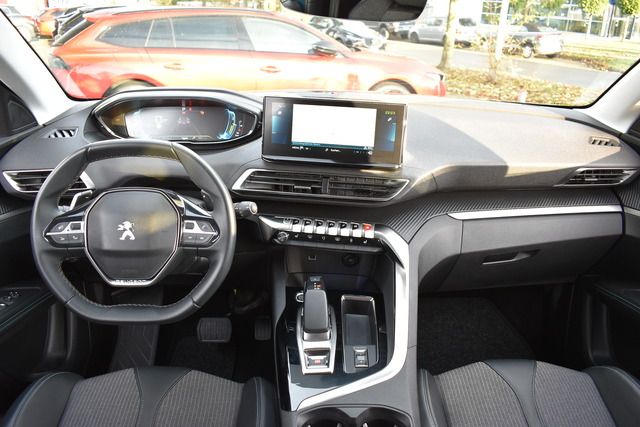 Fahrzeugabbildung Peugeot 3008 Plug-In Hybrid 225 ALLURE*LED*NAV*CARPLAY*